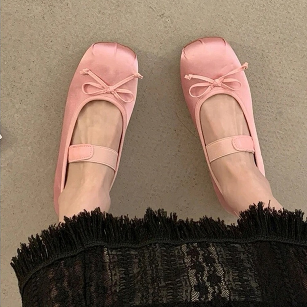 Square toe pink ballet flats